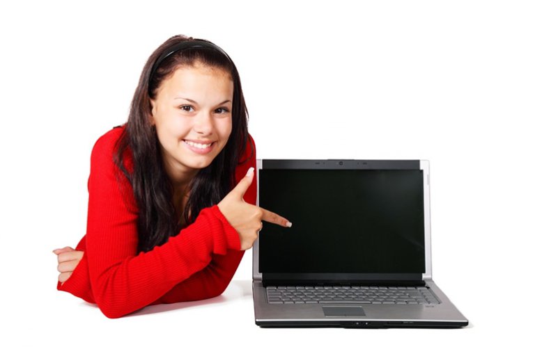 Zasilacz do laptopa – oryginalny czy zamiennik?