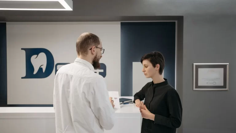Jak wybrać odpowiednie laboratorium do kompleksowych badań diagnostycznych?